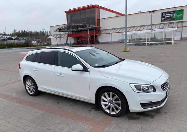 Volvo V60 cena 47500 przebieg: 208762, rok produkcji 2014 z Brzesko małe 211